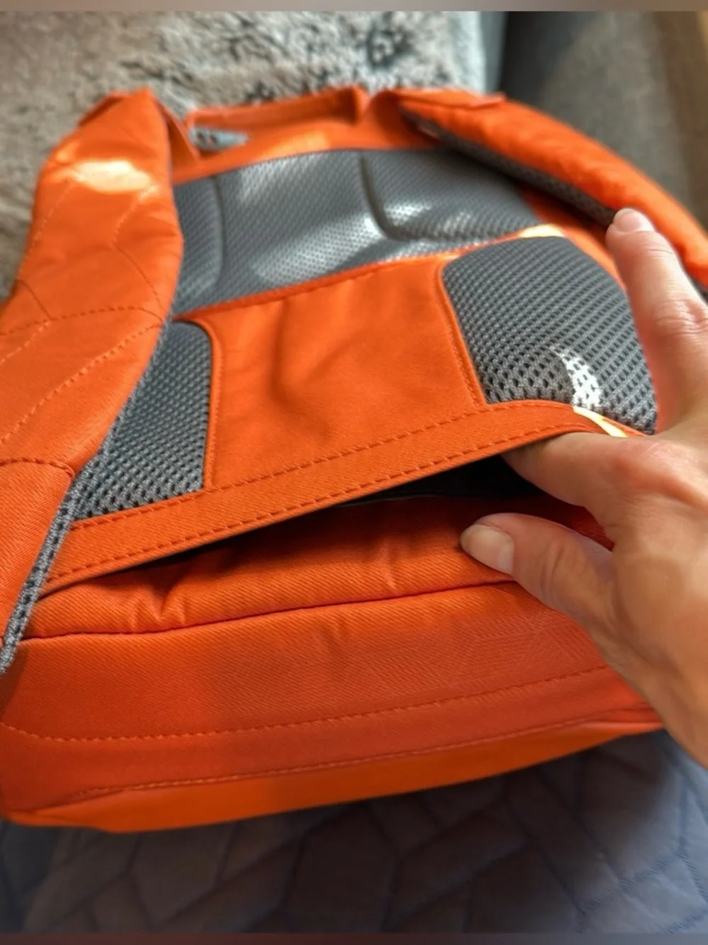 Tumi tahoe elwood